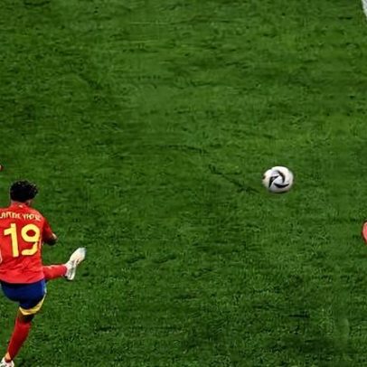 Espanha pode dificultar a França na corrida ao título