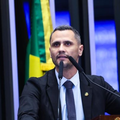 Republicanos volta atrás e Cleitinho será candidato ao governo de MG