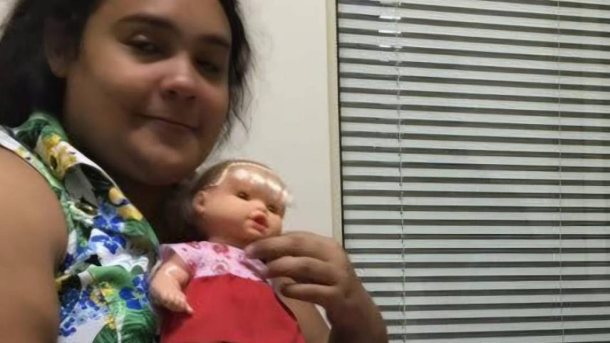 Mulher de 37 anos que fingia ser criança é condenada em SC