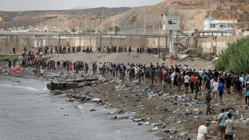 Crise migratória em Ceuta: Espanha ignorou alertas, dizem agentes de fronteira