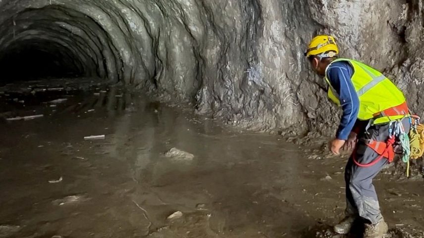 Nepal busca por 900 trabalhadores de usinas que sumiram em avalanche