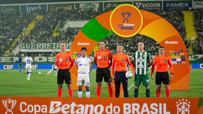 Cruzeiro x Chapecoense: onde assistir ao vivo, escalações e arbitragem