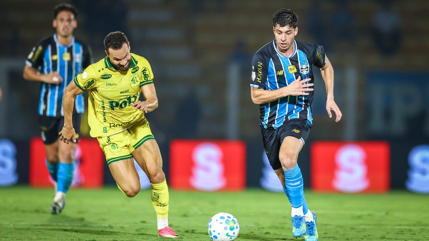 Amuzu responde, e Grêmio empata com o Mirassol na Copa do Brasil