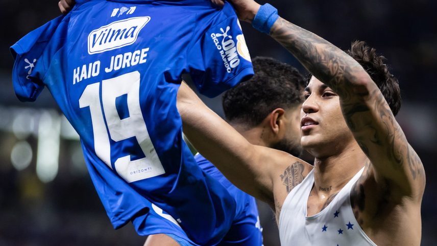 Cruzeiro domina a Chapecoense no Mineirão e avança na Copa do Brasil