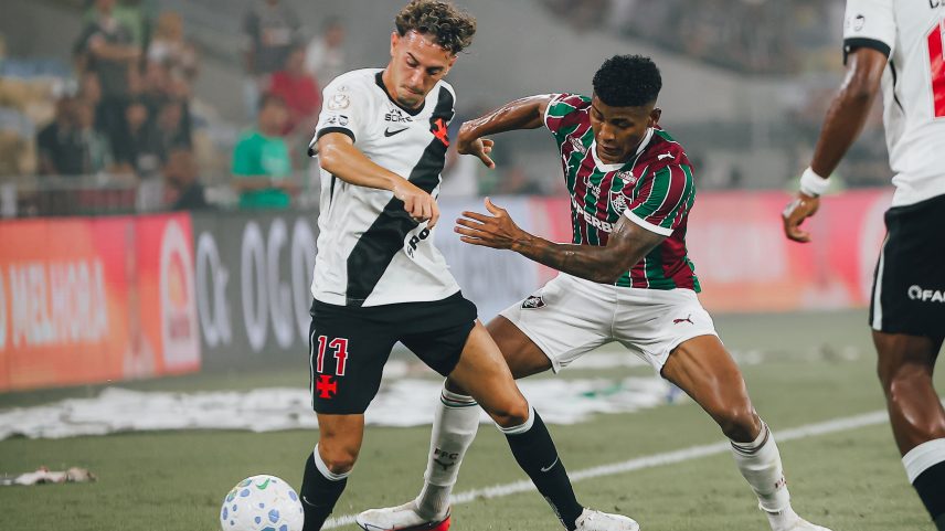 Brenner marca duas vezes, Vasco vence clássico e elimina o Fluminense