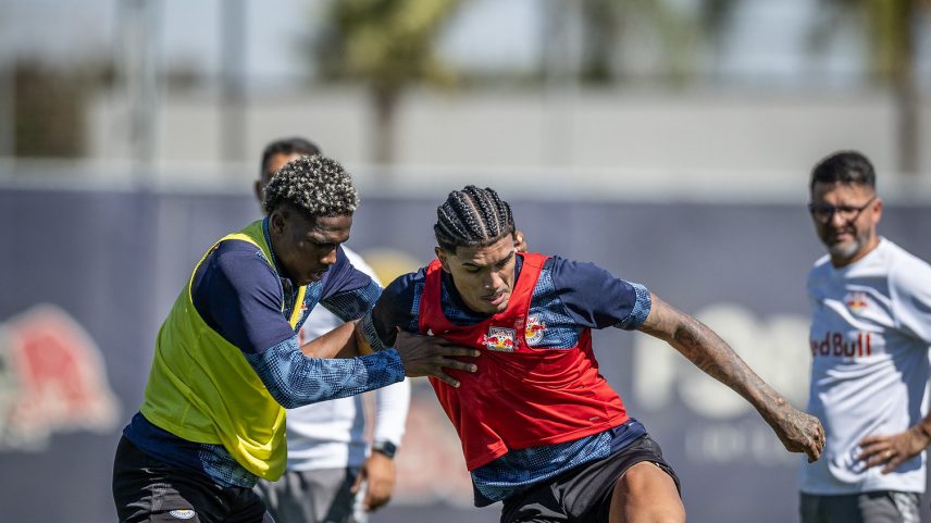 Bragantino x Corinthians no Campeonato Brasileiro: onde assistir e escalações
