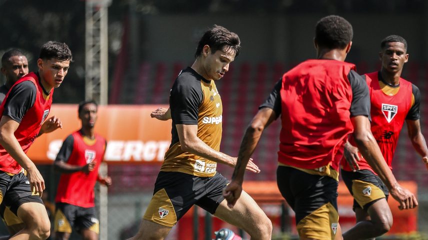 São Paulo aceita punição da Conmebol para driblar altitude em La Paz