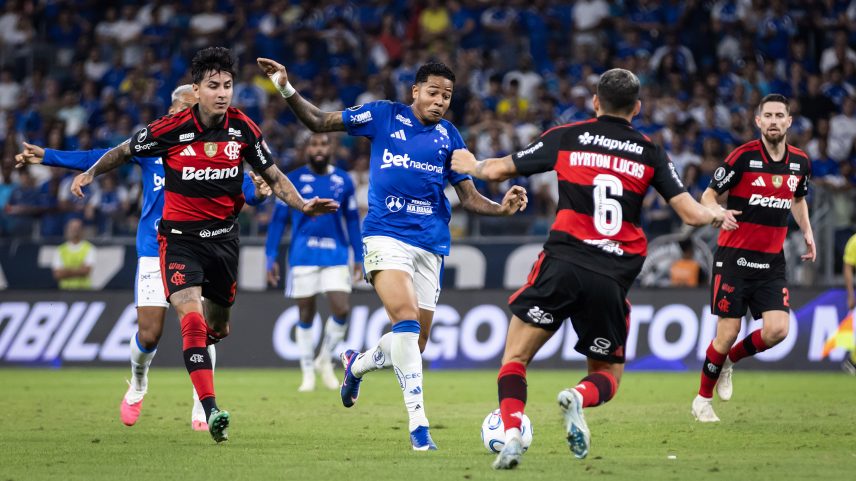 Flamengo x Cruzeiro: onde assistir, escalações e arbitragem