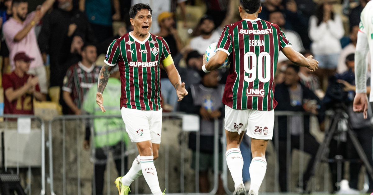 Fluminense volta a vencer após 8 jogos e bate o líder Palmeiras nos acréscimos