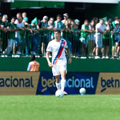 Chapecoense busca empate três vezes e segura o Bahia em jogo de seis gols