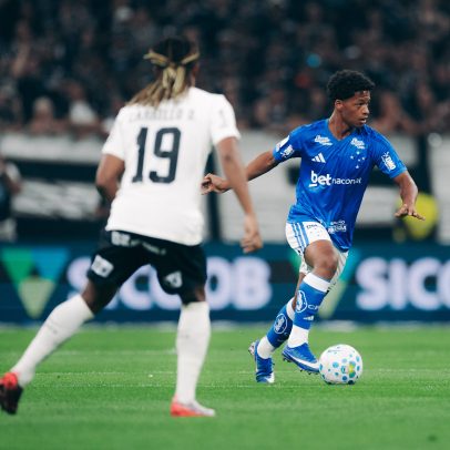 Reservas decidem, Cruzeiro vence o Corinthians e segue no G-5