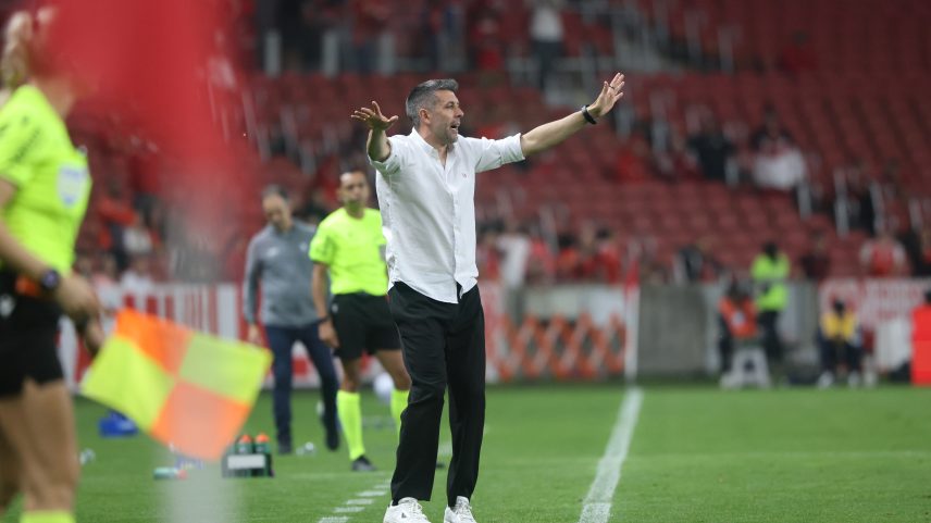 Internacional x Atlético-MG: onde assistir, escalações e arbitragem