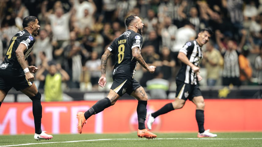 Cuello salva no fim, e Atlético-MG elimina o Bragantino