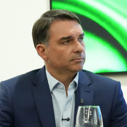 TSE suspende propaganda de Lula sobre “currículo” de Flávio Bolsonaro