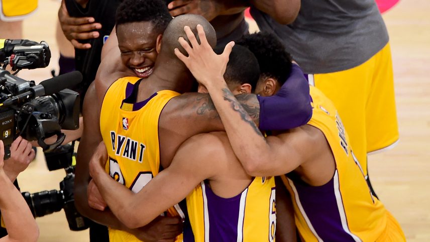 Lakers é vendido para ex-CEO da Disney por US$ 12,5 bilhões