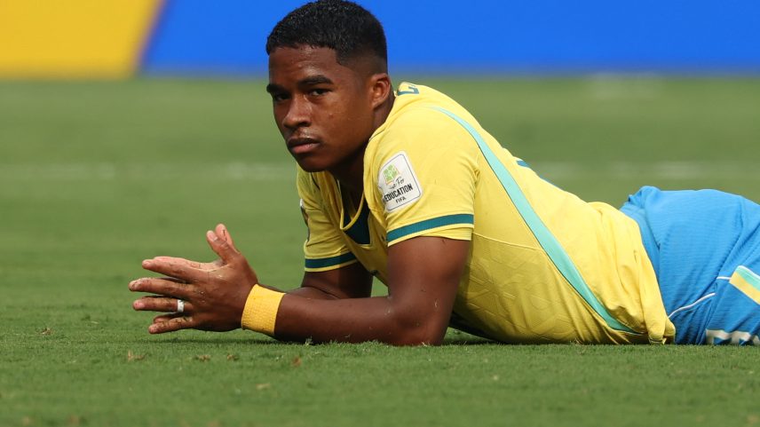 Roma e Aston Villa sondam, mas Endrick não sai de Madri, diz jornal