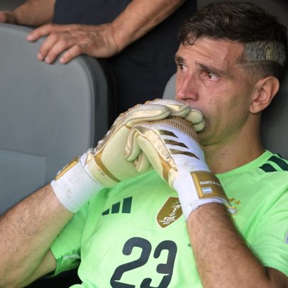 Chelsea acerta contratação de Dibu Martínez, diz imprensa inglesa