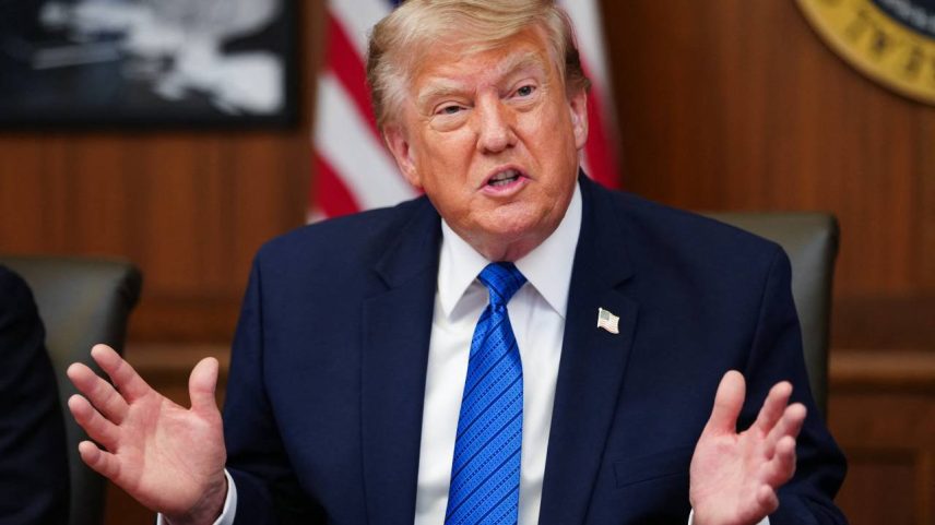 Trump assina ordem para reduzir vacinas infantis recomendadas nos EUA