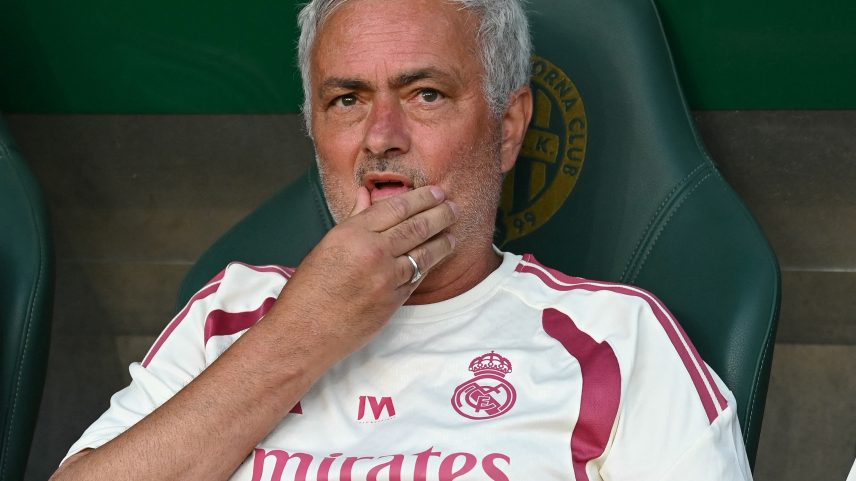 Mourinho fala sobre lesão de Endrick e reforça que conta com atacante