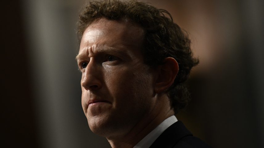 Após lançamento de nova IA da Meta, Zuckerberg cobra menos restrições
