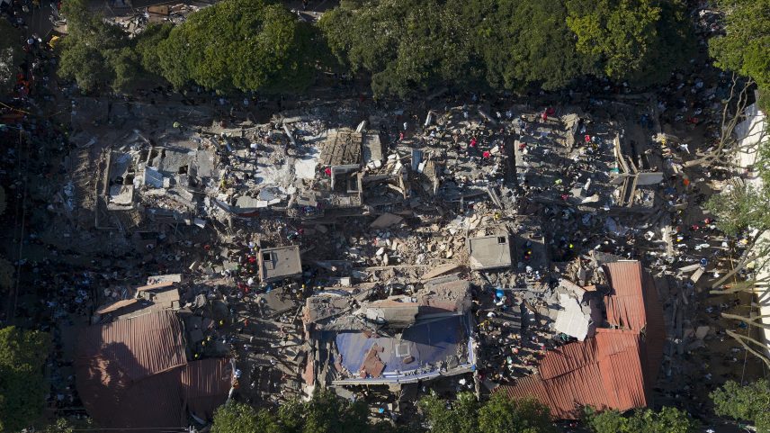 Sobe para 314 o número de mortos no terremoto na Colômbia
