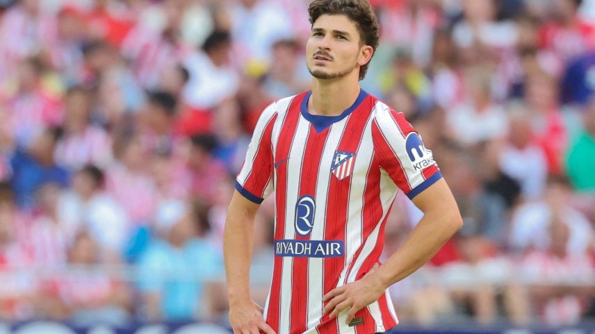 Atlético de Madrid bate o pé: Julian Alvarez não será vendido ao Barcelona