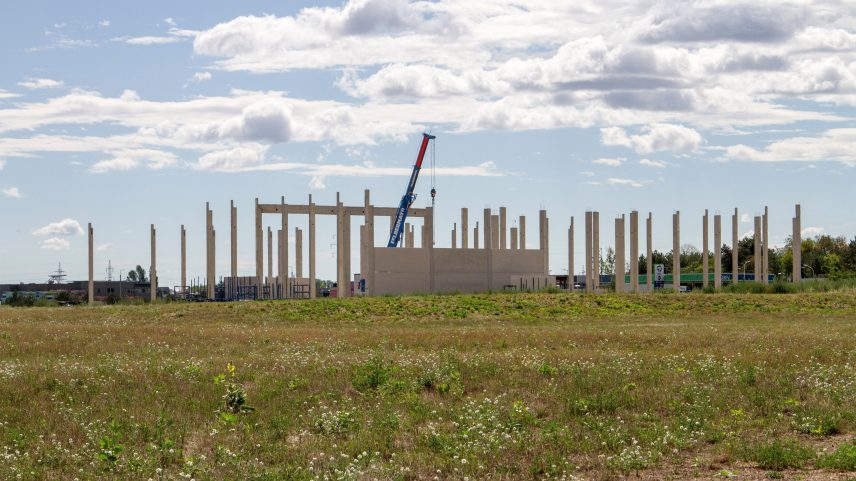 Obra em ex-campo de concentração nazista gera indignação na Áustria