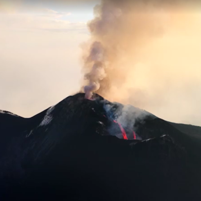 Cinzas do Etna prolongam fechamento de aeroporto na Itália