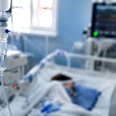 Médica é denunciada por morte de 6 crianças em UTI de hospital no PR