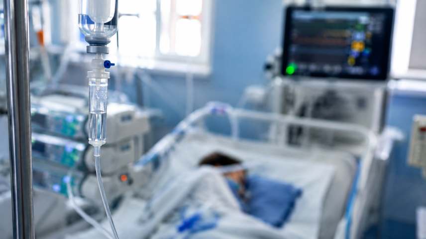 Médica é denunciada por morte de 6 crianças em UTI de hospital no PR