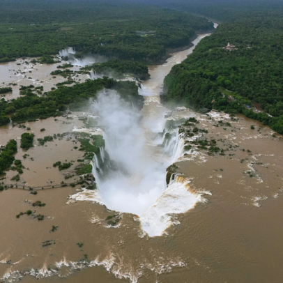 Cataratas do Iguaçu: Argentina fecha acesso à Garganta do Diabo