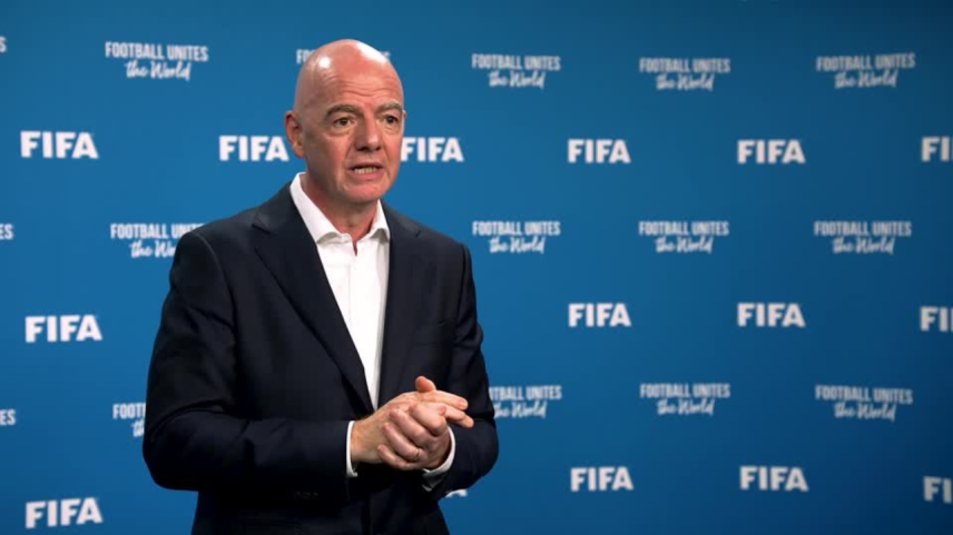 Infantino faz reunião em Marrocos para gerenciar crise na Fifa