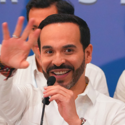 De la Espriella toma posse como presidente da Colômbia nesta sexta