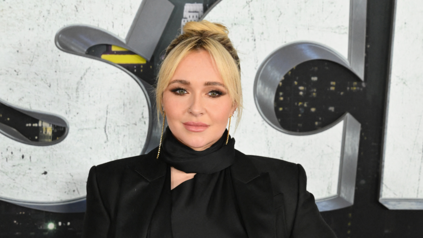 Hayden Panettiere faleceu aos 36 anos. Ela atuou em "Pânico 6" | Foto: ANGELA WEISS / AFP