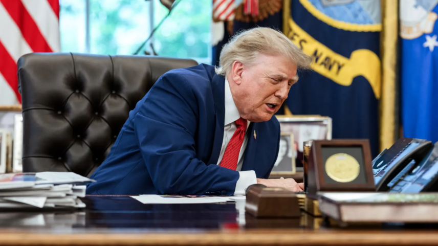 Trump afirma que Estreito de Ormuz é território dos Estados Unidos