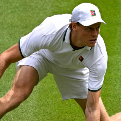 Número 1 do mundo, Sinner desiste do US Open por lesão no joelho