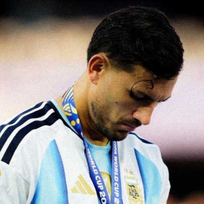 Fifa pune Argentina por racismo na Copa e suspende Paredes por 10 jogos