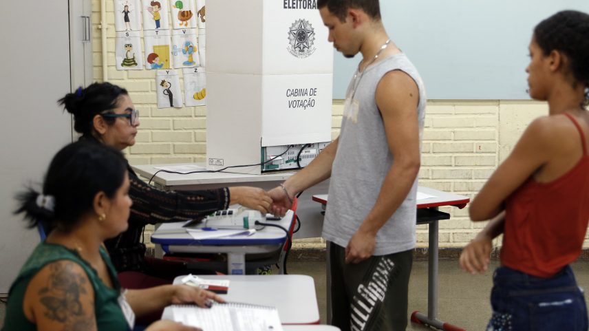 Eleições 2026: eleitores com menos de 24 anos encolhem 22%