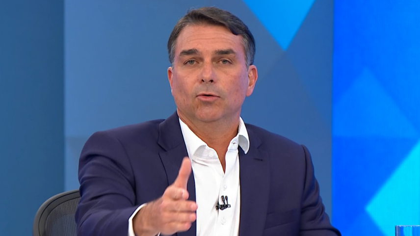 Flávio Bolsonaro em sabatina no "Jornal Nacional". | Reprodução/TV Globo