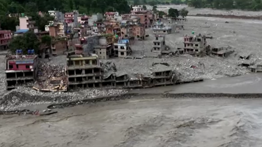 Alerta de última hora salvou mais de 900 alunos de tragédia no Nepal