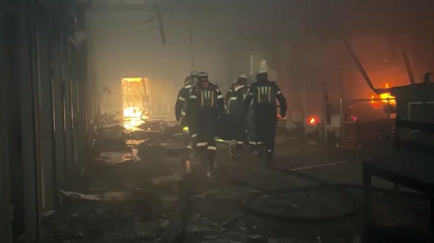 VÍDEO | Shopping é atingido por drone russo e deixa 15 mortos na Ucrânia