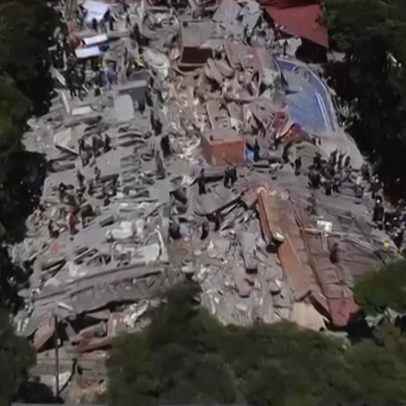 Imagens de drone mostram destruição causada pelo terremoto na Colômbia