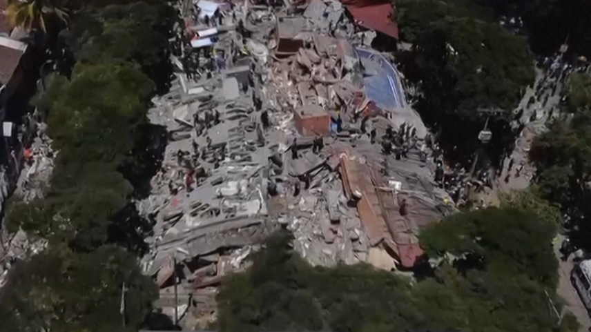 Imagens de drone mostram destruição causada pelo terremoto na Colômbia