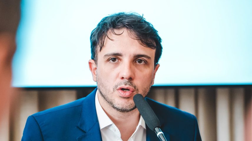 Carmen Lúcia nega pedido de Renan Santos para participar de debate da Globo