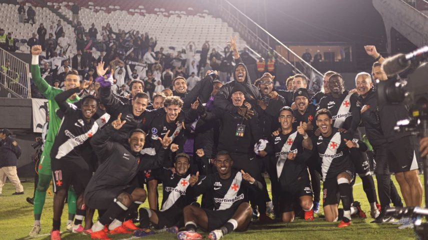 De virada, Vasco goleia o Olimpia e vai às quartas da Sul-Americana