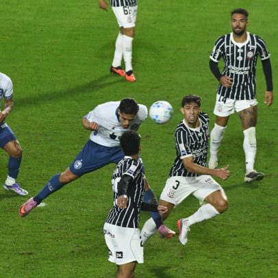 Coritiba quebra tabu de 15 anos ao vencer Corinthians no Couto Pereira