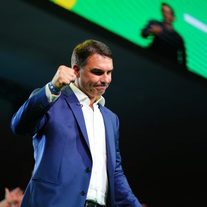 TSE restabelece filiação de Flávio Bolsonaro ao PL