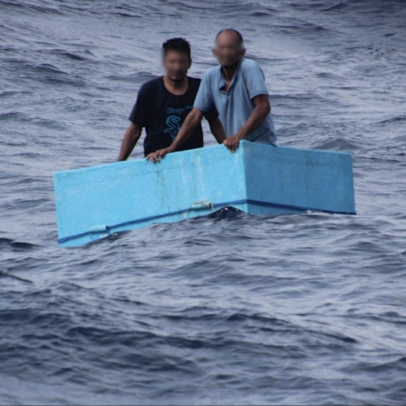 Pescadores são resgatados após cinco dias à deriva no México