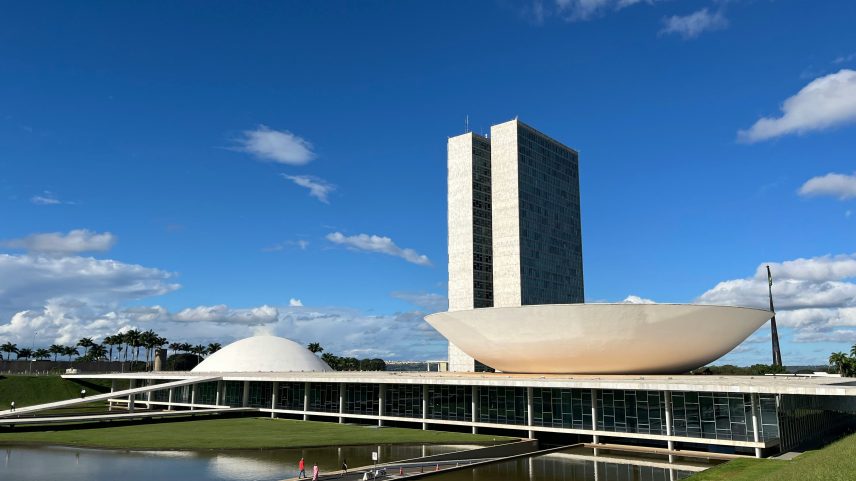 Eleições 2026: termina hoje (15) o prazo para registro de candidaturas