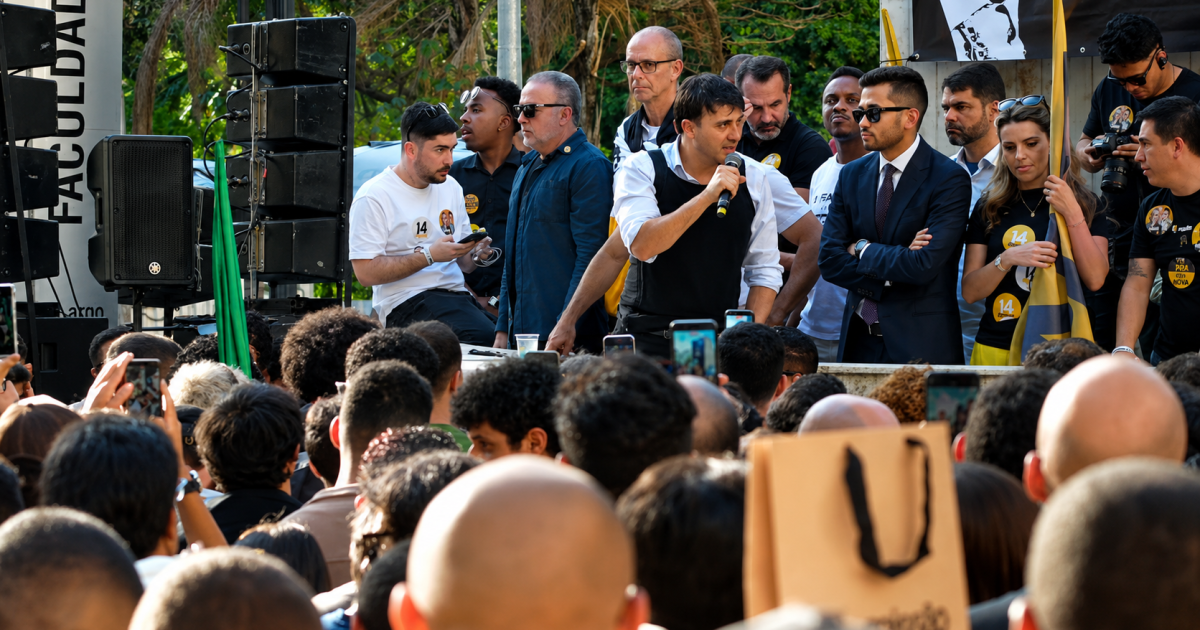 Renan Santos abre campanha se apresentando como alternativa para a direita